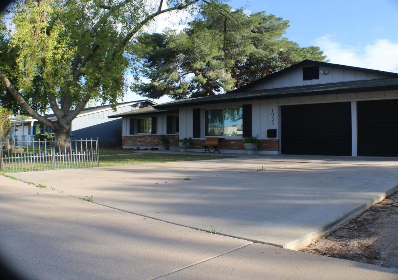 Tempe Escape With Heated Pool, Billiards & Firepit Fun Villa Exterior photo