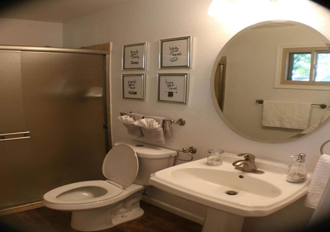 Tempe Escape With Heated Pool, Billiards & Firepit Fun Villa Exterior photo